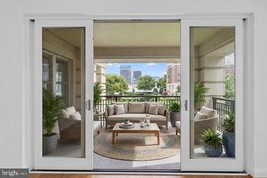 Luxury water-view condominium at The Ritz-Carlton Residences - photo 10