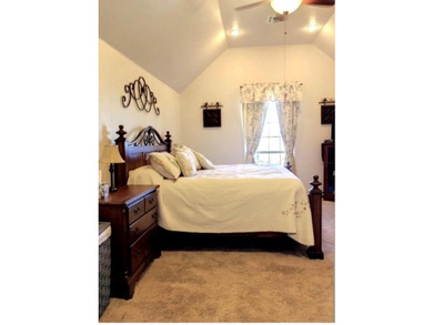 Welcome home to this beautifully maintained custom-built home - photo 22