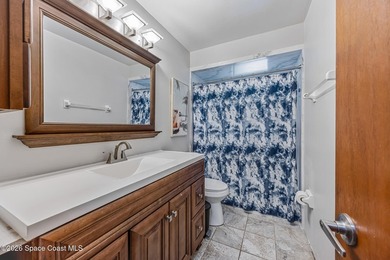 Enjoy a split floor plan along with laundry room being under air - photo 22