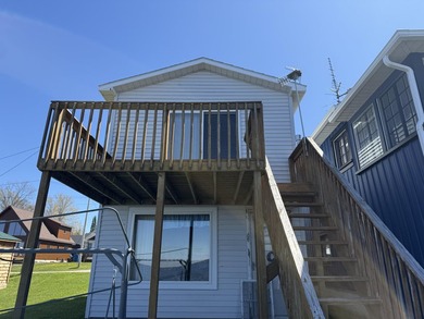 Charming Two-Bedroom, One-Bathroom Lakefront home on beautiful - photo 26