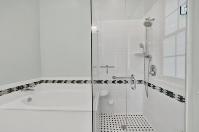 3BR+Den/2BA DiVosta built w/ heated pool in Abacoa's New Haven! - photo 31