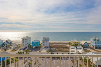 Welcome to Sanibel, where coastal luxury and convenience meet in - photo 3