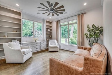 Come home to luxury and tranquility just across the river in the - photo 16