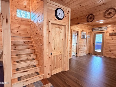 This beautifully designed cabin in Sevierville is ideally - photo 17