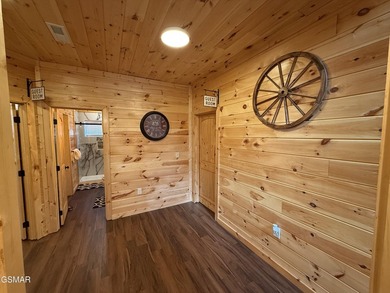 This beautifully designed cabin in Sevierville is ideally - photo 23