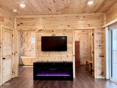 This beautifully designed cabin in Sevierville is ideally - photo 27