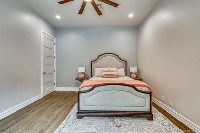 Come home to luxury and tranquility just across the river in the - photo 32