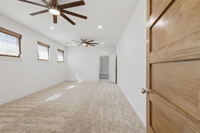 Come home to luxury and tranquility just across the river in the - photo 47