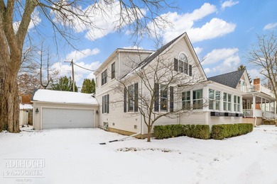 Lake Saint Clair Condo Active Under Contract in Grosse Pointe Michigan