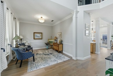 A striking five-bedroom home in the sought-after Silver Lake - photo 7
