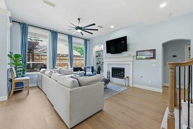 A striking five-bedroom home in the sought-after Silver Lake - photo 8