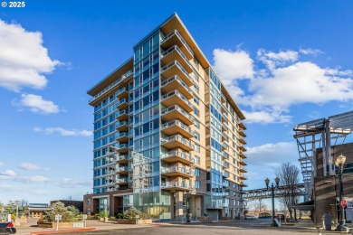 Lake Condo For Sale in Portland, Oregon