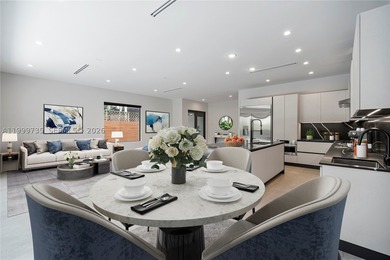 Discover this one-of-a-kind duplex consisted of TWO 5-bedroom, 5 - photo 2