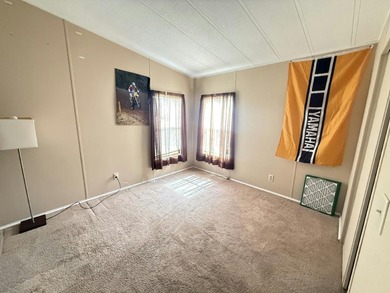 This 2 bed, 2 bath home in the 55+ Fairways Country Club - photo 8