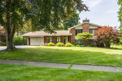 Welcome home to this beautifully maintained 3-bedroom - photo 1