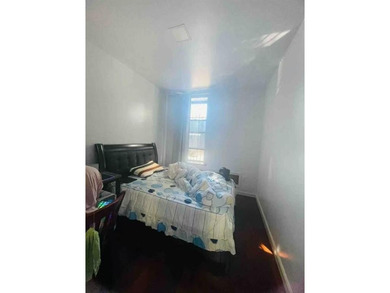 Location, Location, Location! This 3-bedroom, 2 full bathroom - photo 6