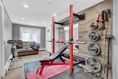 Welcome to 512 Links Drive East in Oceanside. This beautiful - photo 16