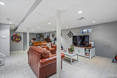 Diamond 3 Bedroom Cape In Prime Whitestone Location. Beautifully - photo 17
