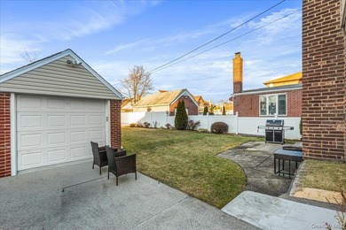 Diamond 3 Bedroom Cape In Prime Whitestone Location. Beautifully - photo 21