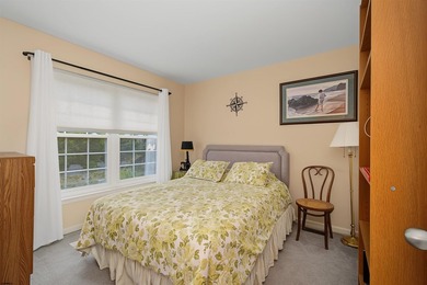 Single Family detached home with attached garage, only 27 Years - photo 23