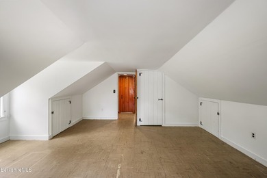 Spacious 4-bedroom 1+1/2 bath Cape with several useful storage - photo 24