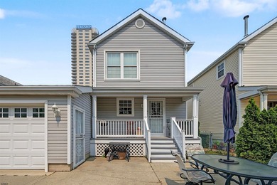 Single Family detached home with attached garage, only 27 Years - photo 27