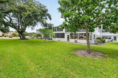 Enjoy comfort, convenience and peace of mind in this beautifully - photo 28