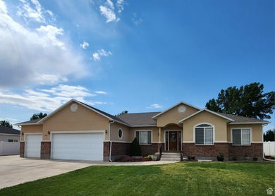 (private lake, pond, creek) Home For Sale in Roosevelt Utah