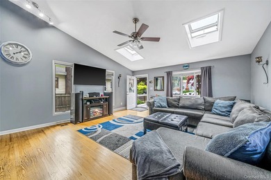 Welcome to this beautiful custom Cape Cod at 1333 Boston Ave - photo 7