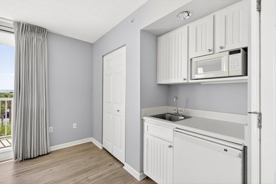 Let it be SUNSHINE - PRICED TO SELL! This beautifully maintained - photo 6