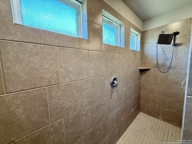 Beautiful one-story home with open-concept design. Features a - photo 12