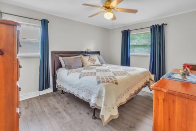 What an absolutely adorable, move-in ready home! From the moment - photo 20