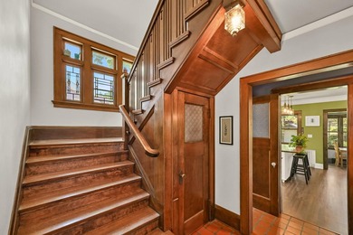 Charming Colonial with Arts & Crafts flair on coveted Menlo - photo 21