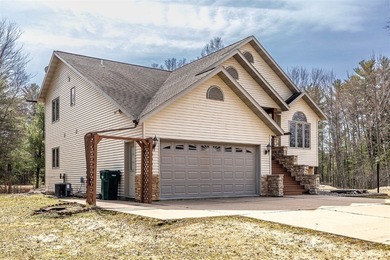 Trow Lake Home For Sale in Merrillan Wisconsin