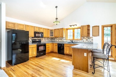 Welcome to this beautifully designed multilevel home that - photo 4