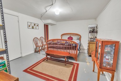 What an absolutely adorable, move-in ready home! From the moment - photo 41