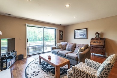 Welcome to this absolutely charming 2-bedroom, 2.1-bath townhome - photo 8