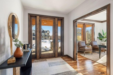 Welcome to luxury living at its finest in this exquisite - photo 4