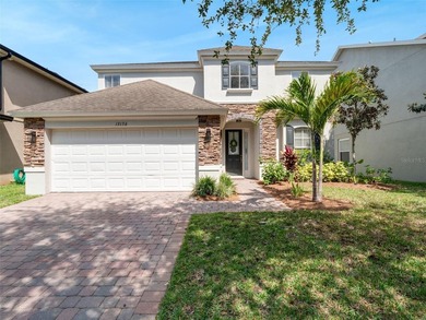 Move-in-ready 5-bedroom, 3.5-bathroom, two-story home with 2,739 - photo 1