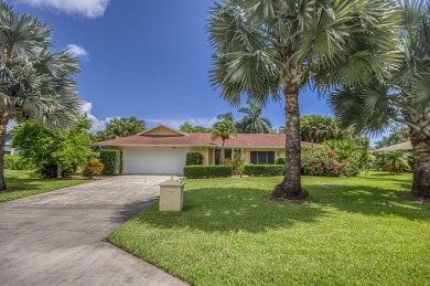 Lake Home For Sale in Hobe Sound, Florida