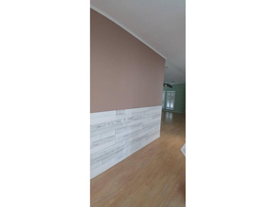 Spacious 2/2 with fabulous lake views and an open airy floor - photo 14