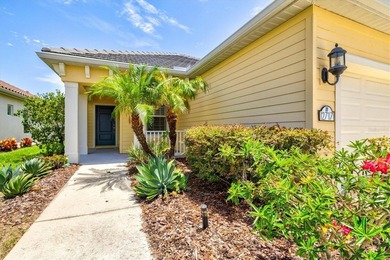 Virtually Staged. Experience the effortless elegance of Florida - photo 1