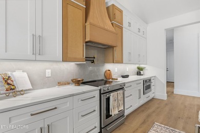 ** BUYER INCENTIVE: CLOSE ON OR BEFORE AUGUST 31, 2026 AND - photo 13
