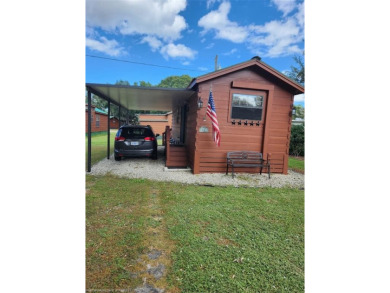 Lake Istokpoga Home For Sale in Lake Placid Florida