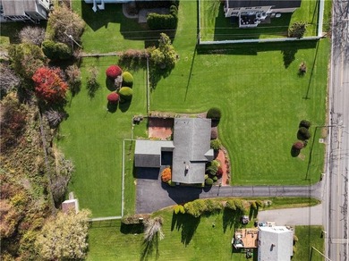 Coastal Living at Its Best! Welcome to 118 Wolcott Avenue on - photo 3
