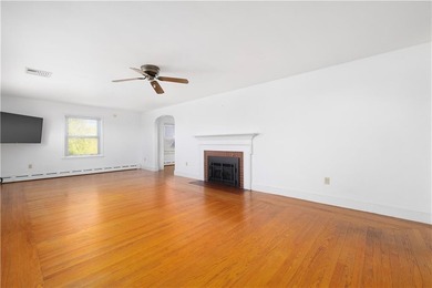 Coastal Living at Its Best! Welcome to 118 Wolcott Avenue on - photo 8