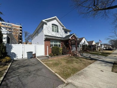 East River Home Sale Pending in Beechhurst New York