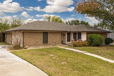 Lake Home For Sale in Fort Worth, Texas
