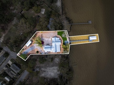 Bayfront estate on .82 acres with 140+ feet of waterfront in - photo 4