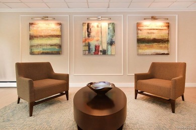 GREAT NECK - 50 HILL PARK AVENUE #1-L, is a thoughtfully - photo 4